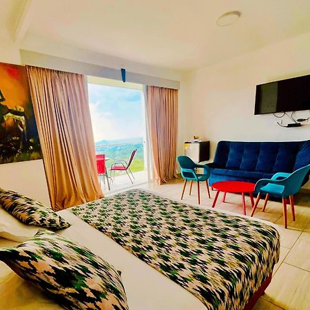 Hotel Entre Lomas Санта Роса де Кабал Екстериор снимка