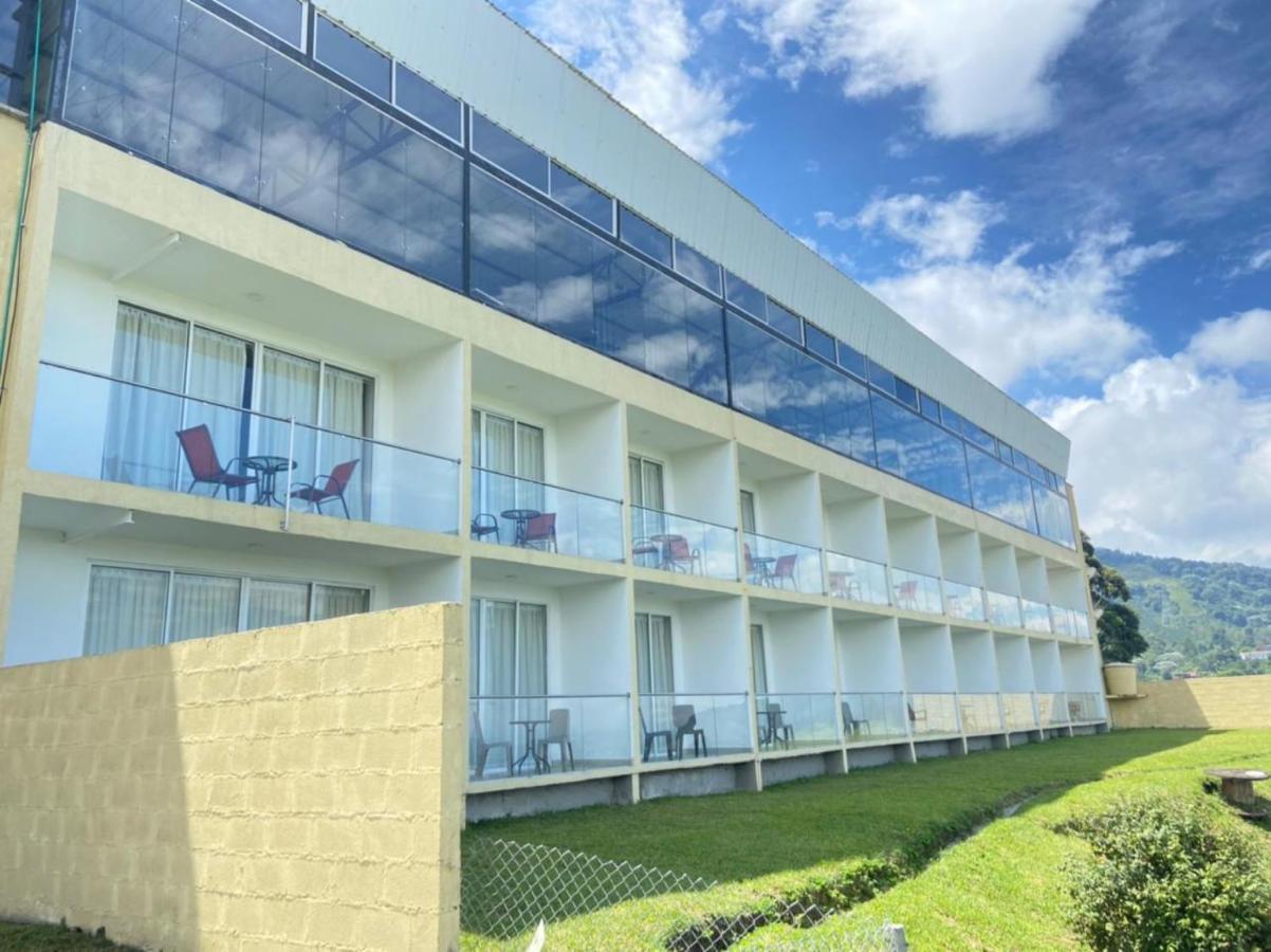Hotel Entre Lomas Санта Роса де Кабал Екстериор снимка