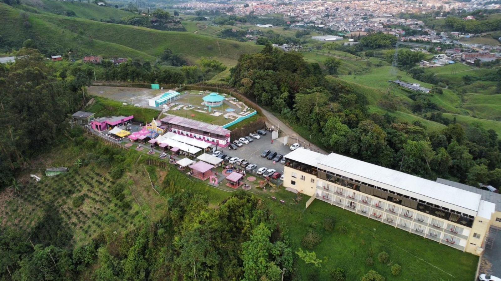 Hotel Entre Lomas Санта Роса де Кабал Екстериор снимка