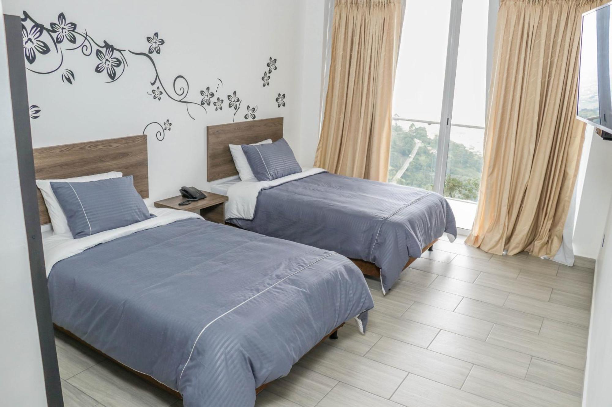 Hotel Entre Lomas Санта Роса де Кабал Екстериор снимка